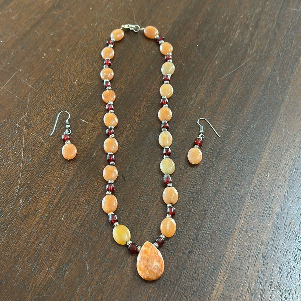 Set of handmade earrings and necklace
